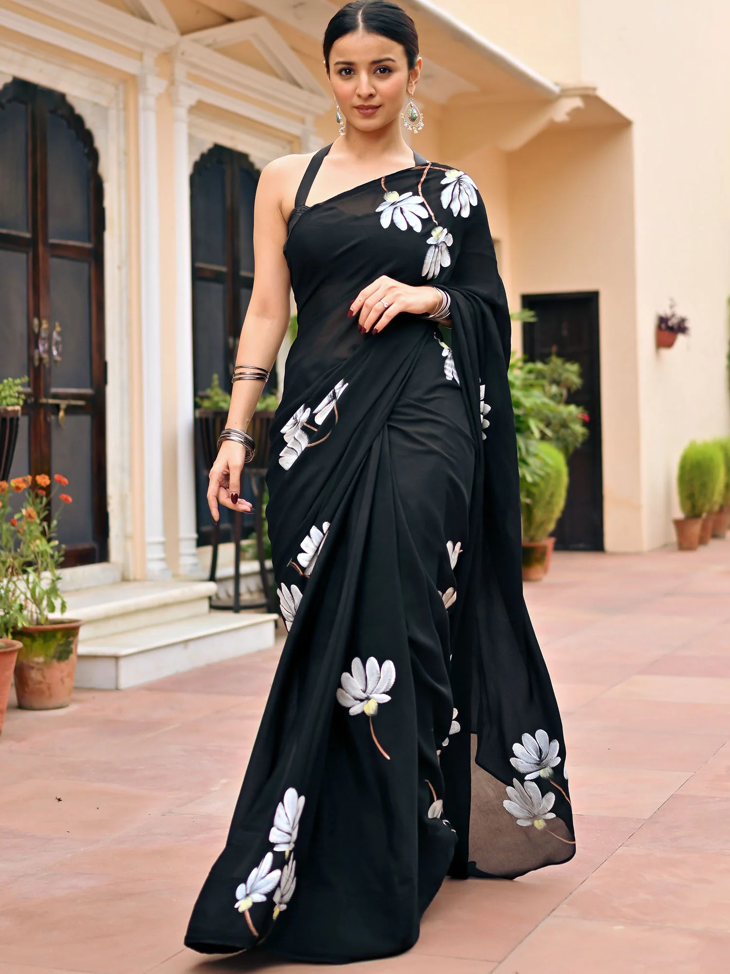 Black Handbrush Chiffon Saree - Image 5
