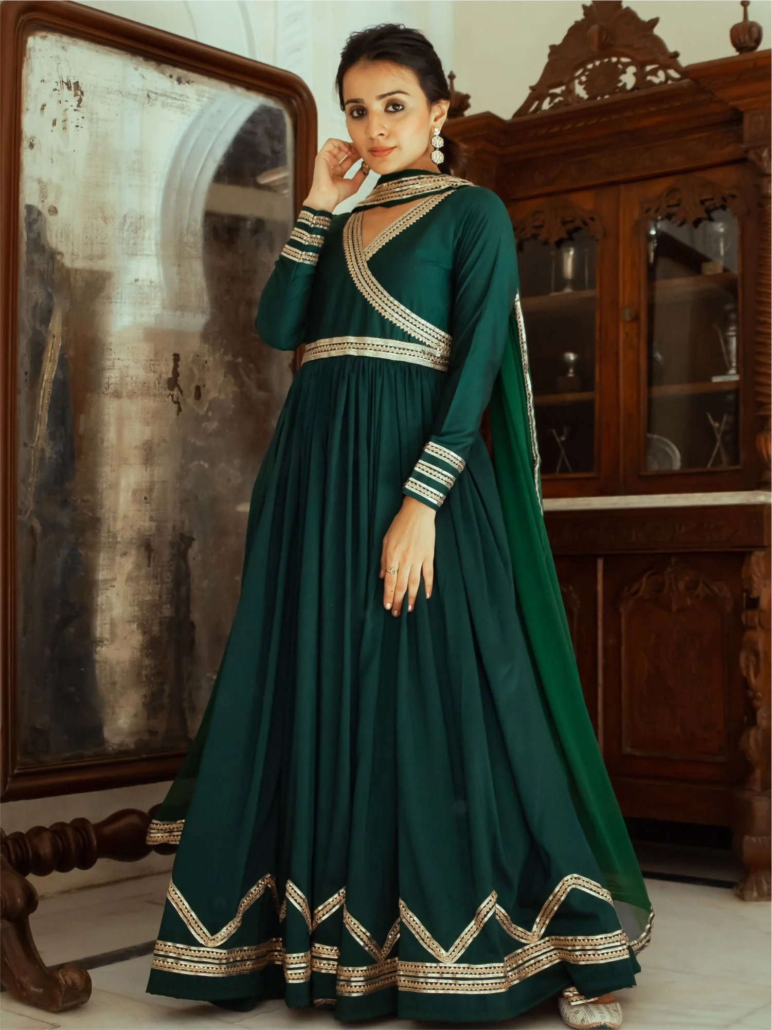 Green Silk Anarkali Dupatta Set - Image 4