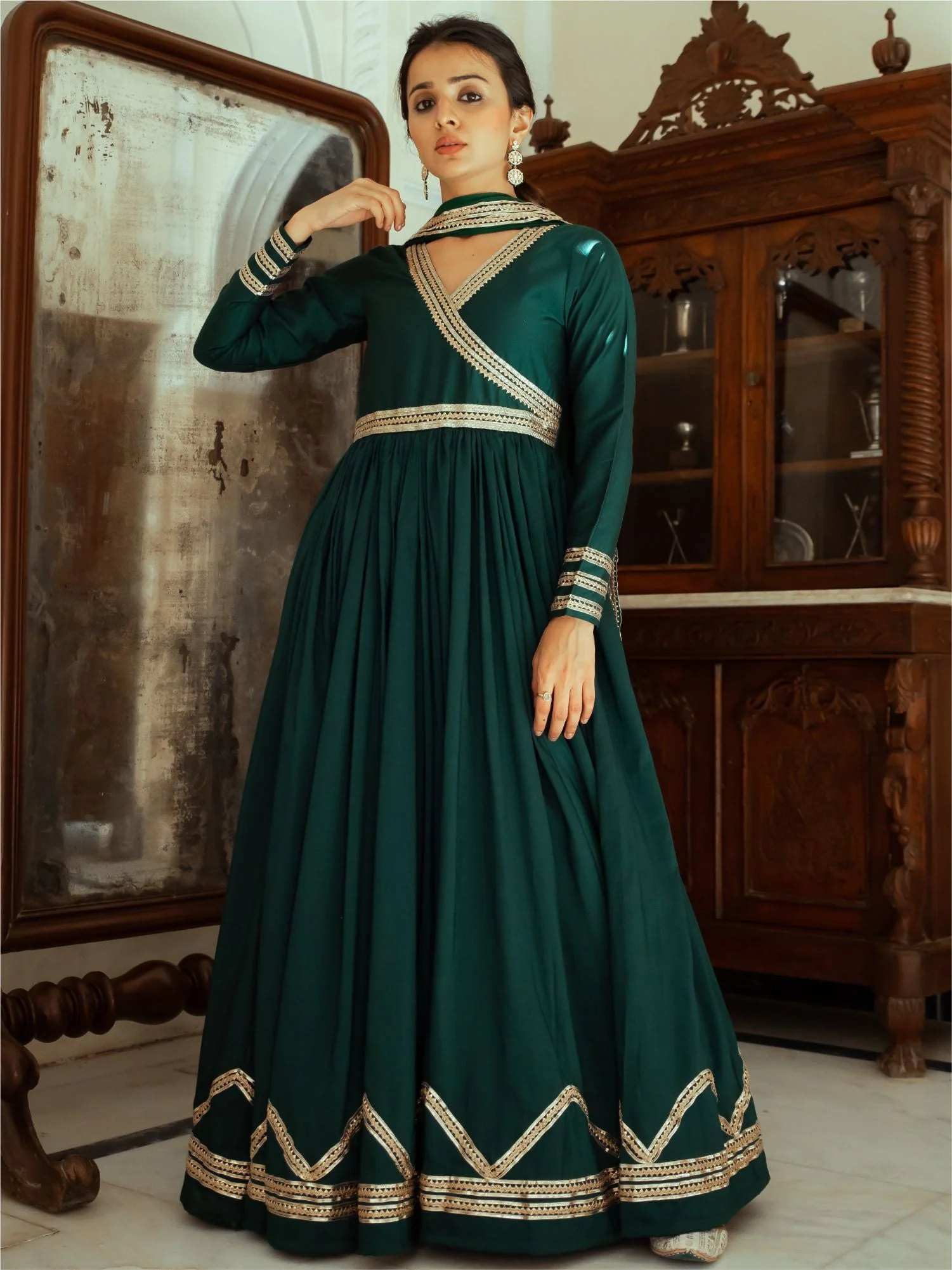 Green Silk Anarkali Dupatta Set - Image 5