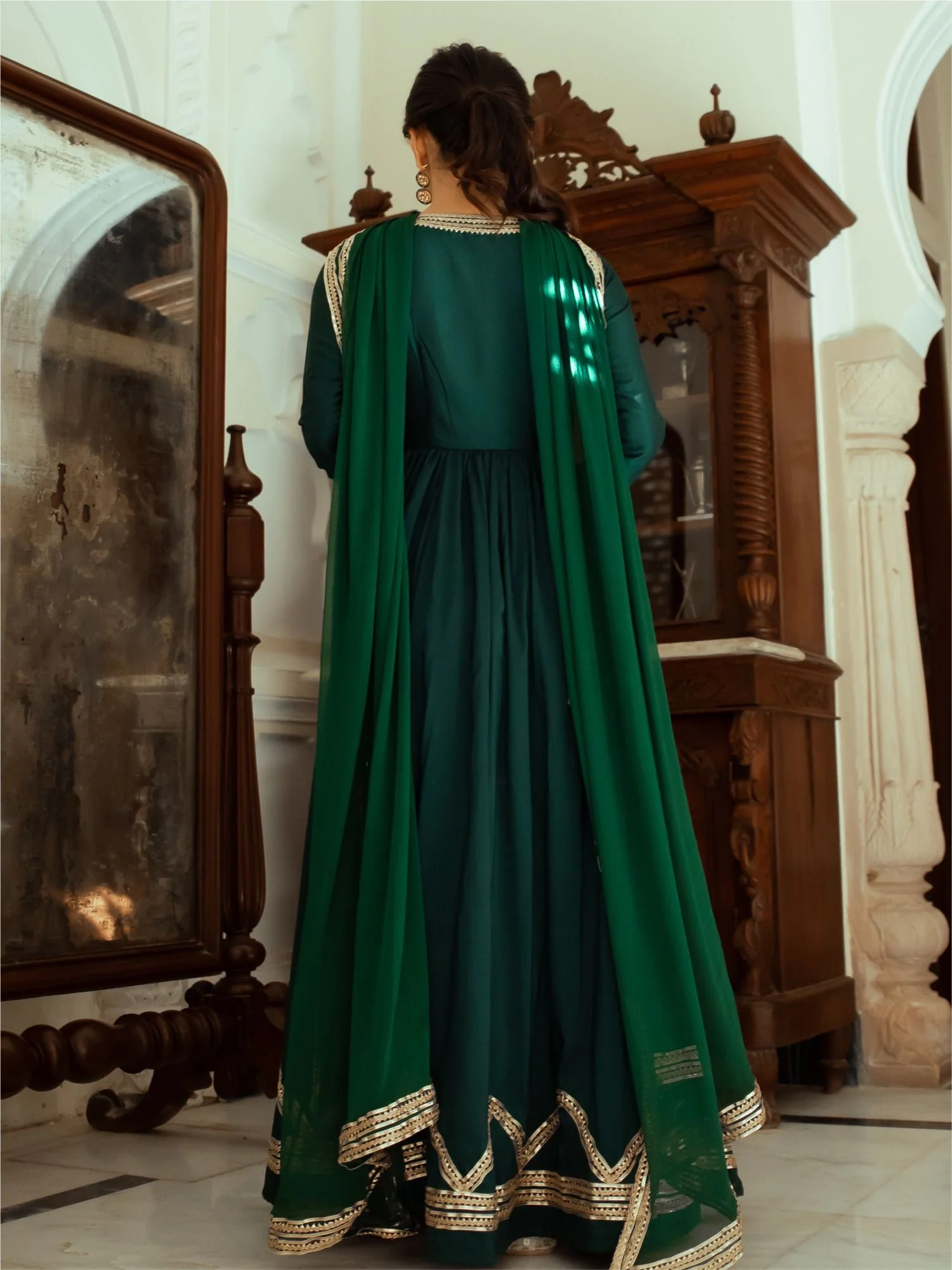 Green Silk Anarkali Dupatta Set - Image 7