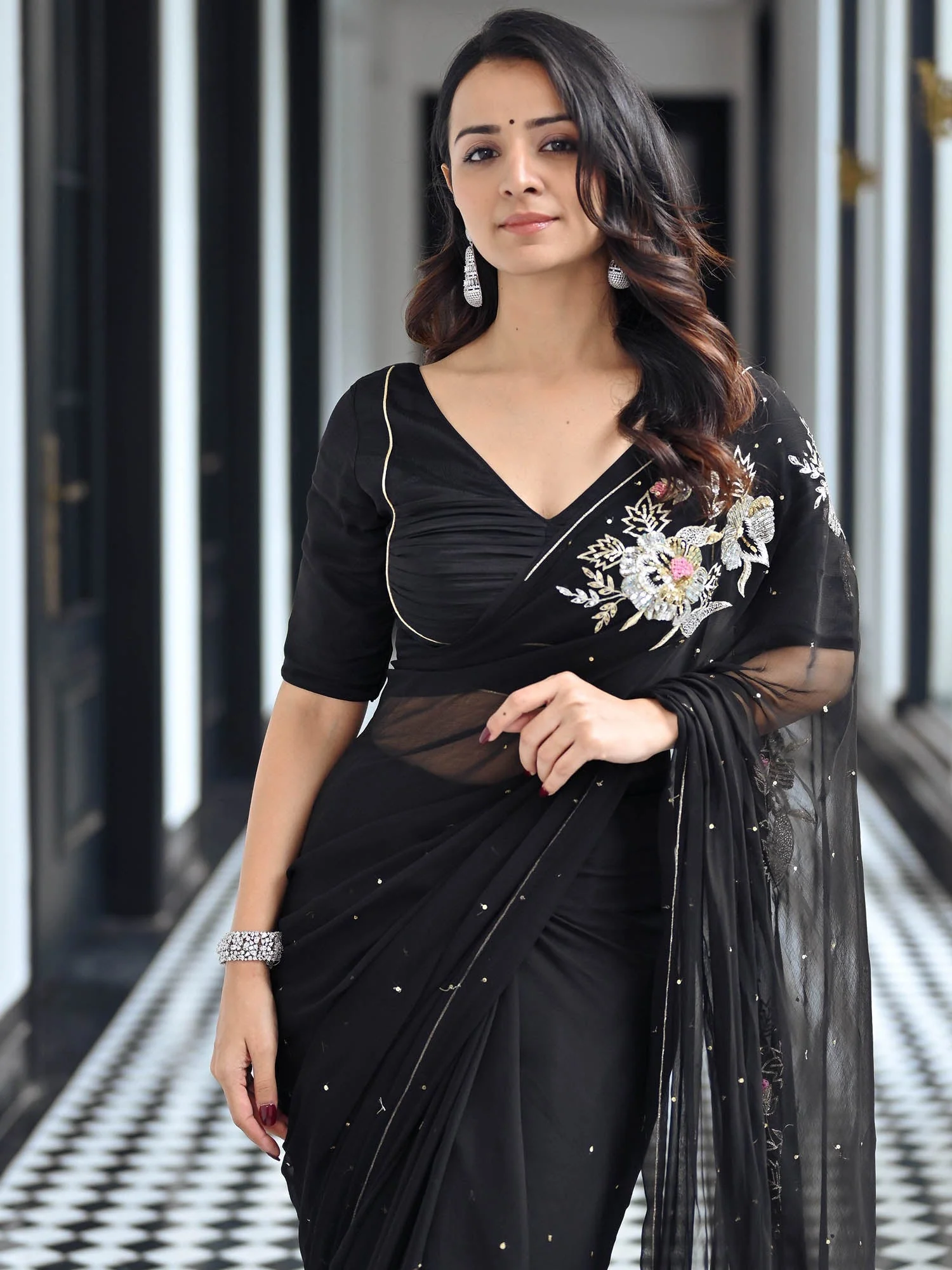 Maharani Black Chiffon Saree - Image 5