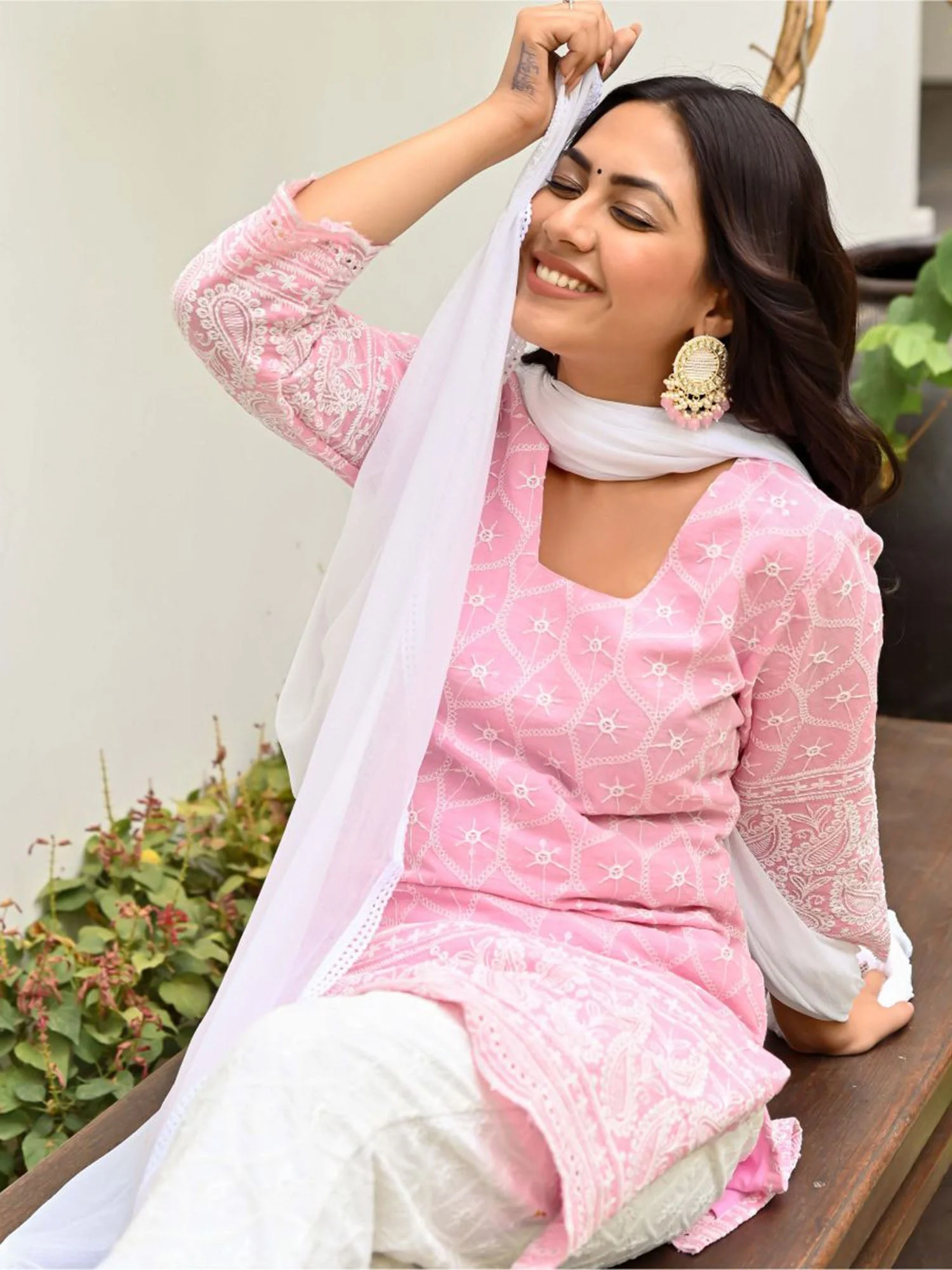 Pink Embroidered Kurta Set - Image 3
